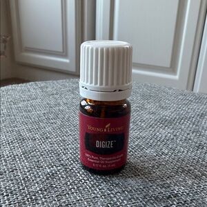 Young Living 5ml Digize Essential Oil - Red and White